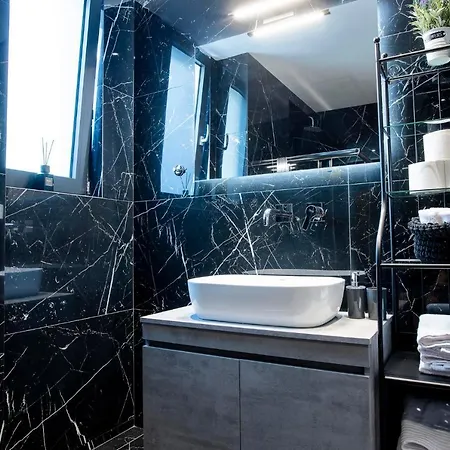 Luxury Penthouse With Acropolis View And Jacuzzi * Athens